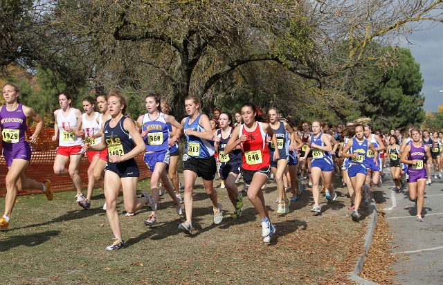 2009 CIF XC Girls D5-020.JPG - 2009 California CIF Cross Country Championships, Woodward Park, Fresno, California